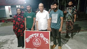 ‘ভারতে পালানোর সময়’ আটক সাবেক ভূমিমন্ত্রী নারায়ণ চন্দ্র