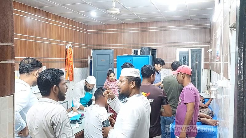 পাওনা টাকা চাওয়া নিয়ে তুলকালাম, নাটোরে সংঘর্ষে আহত ১০