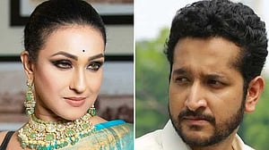 পরমব্রতের পরিচালনায় আসছেন ঋতুপর্ণা