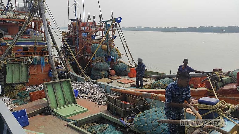 রোববার দেশে ফিরছেন ৯০ জেলে, ভারতে ফিরবেন ৯৫ জন
