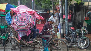 ঢাকায় বৃষ্টিতে ভোগান্তি