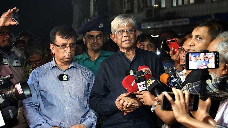 ‘ডিম কি আমি মেশিন দিয়ে তৈরি করব?’ প্রশ্ন বাণিজ্য উপদেষ্টার