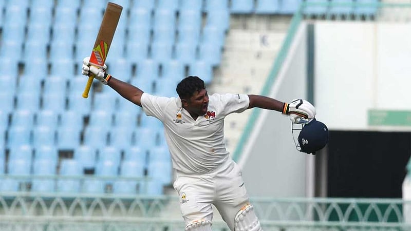 কানপুর টেস্টে পানি টানার দুই দিন পর সারফারাজের ডাবল সেঞ্চুরি