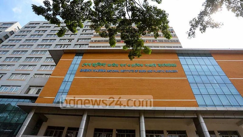 রূপগঞ্জে ঘরে আগুন: দুই ভাইয়ের পর চলে গেল তাসলিমাও
