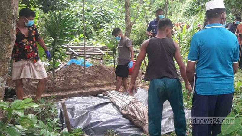 আদালতের নির্দেশ: তোলা হলো আন্দোলনে নিহত শফিকের লাশ