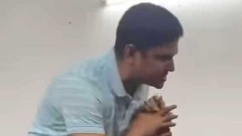 মেজরকে থানায় নিয়ে যাওয়া গুলশানের সেই এসি প্রত্যাহার