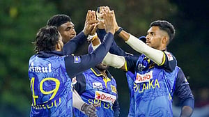 লঙ্কান স্পিনে ৮৯ রানেই শেষ ওয়েস্ট ইন্ডিজ