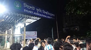 মধ্যরাতে ‘বহিরাগতদের’ হামলা, সিলেট কৃষি বিশ্ববিদ্যালয়ে মারামারি
