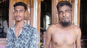 ছেলে গুলি খেয়েছে শুনে বাবার ‘হার্ট অ্যাটাক’, অভাবে চিকিৎসা বন্ধ