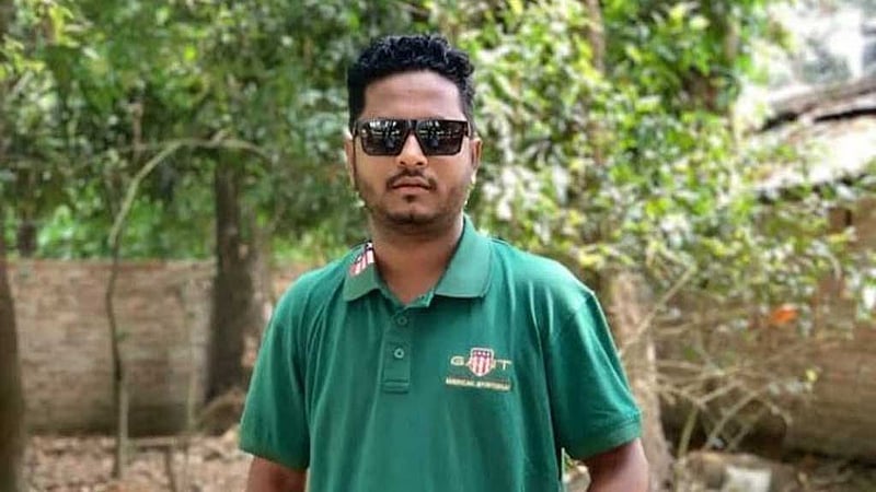 চট্টগ্রামে চায়ের দোকানে যুবককে গুলি করে হত্যা