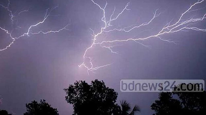কুষ্টিয়ায় বজ্রপাতে ৪ জনের মৃত্যু