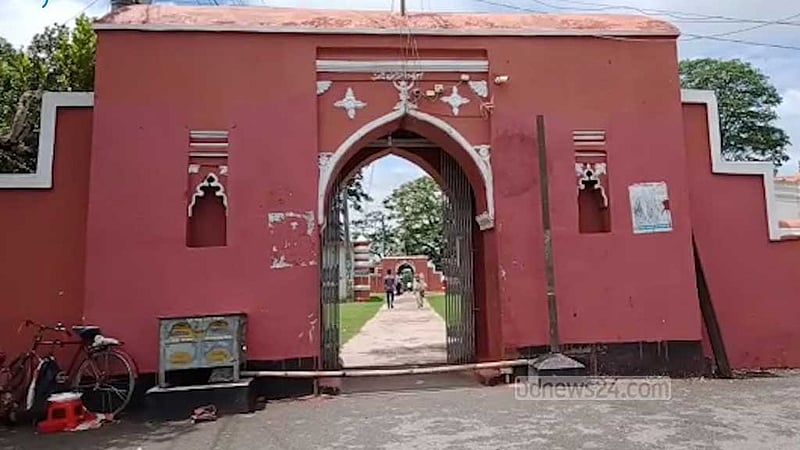 খানজাহান আলী মাজারে শিশুর লাশ