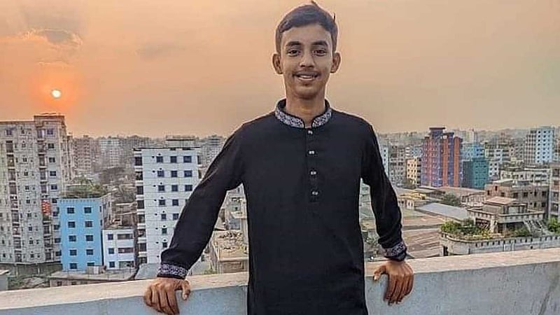 ১০ দিন ধরে ভাইকে খুঁজছেন ঢাকা বিশ্ববিদ্যালয়ের শিক্ষার্থী