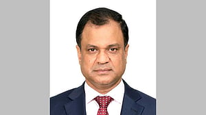 স্ত্রীসহ ইউনিয়ন ব্যাংকের এমডির ব্যাংক হিসাব অবরুদ্ধ
