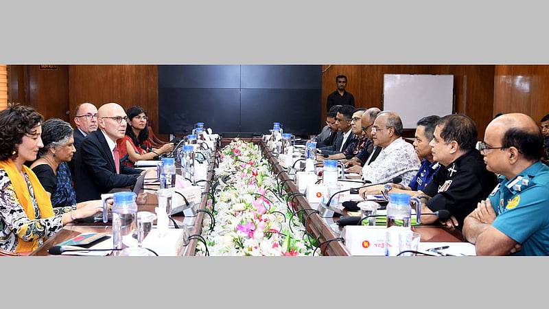 মানবাধিকার ইস্যুতে বাংলাদেশের অবস্থান অনেক ভালো: স্বরাষ্ট্র উপদেষ্টা