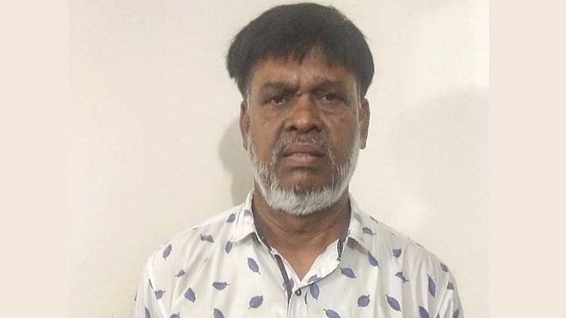 আন্দোলনে হামলা: ঢাকায় আওয়ামী লীগ নেতা গ্রেপ্তার