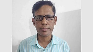 যাত্রাবাড়ীর সাবেক ওসি হাসান ৭ দিনের রিমান্ডে