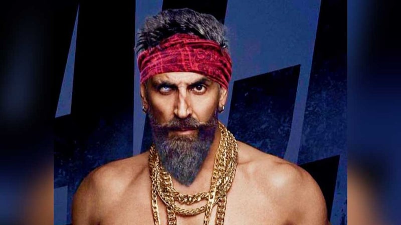 প্রিয়দর্শনকে সঙ্গী করে ‘ভূত’ নিয়ে ফিরছেন খিলাড়ি