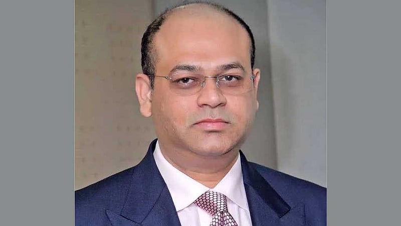 সাবেক ভূমিমন্ত্রীর ভাইসহ ৩ জনের ব্যাংক হিসাব অবরুদ্ধের নির্দেশ