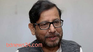 ‘অবৈধ’ সম্পদ: আসাদুজ্জামান নূরের বিরুদ্ধে মামলা করবে দুদক