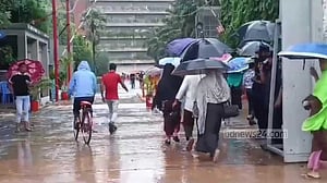 শান্ত আশুলিয়ায় কাজে ফিরেছেন শ্রমিকরা