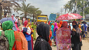 কারখানায় হামলা-ভাঙচুর: আশুলিয়ায় যৌথ বাহিনীর অভিযানে আটক ১৪