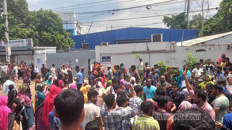 আশুলিয়ায় বন্ধ কারখানাগুলো খুলছে শনিবার