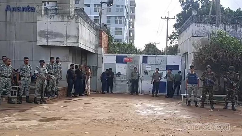 কড়া নিরাপত্তার মধ্যেও অসন্তোষ, আশুলিয়ায় ৭৯ কারখানায় ছুটি