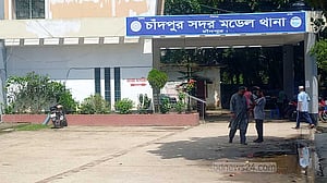 চাঁদপুরে কিশোর অপরাধে জড়িত সন্দেহে আটক ২২
