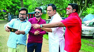 'চিটার এন্ড জেন্টেলম্যান' পেরুল ৫০০ পর্ব