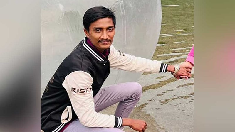 সাগরে নেমে নিখোঁজের ২০ ঘণ্টা পর মিলল পর্যটকের লাশ