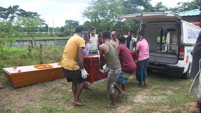 পালিয়ে আসা মিয়ানমারের বিজিপি সদস্যের মৃত্যু, সৎকার রামুতে