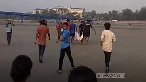 কক্সবাজারে সৈকতে গোসলে নেমে পর্যটকের মৃত্যু