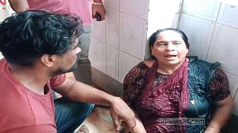 কুমিল্লায় যুবককে কুপিয়ে হত্যার পর বিচ্ছিন্ন হাত নিয়ে গেছে দুর্বৃত্তরা