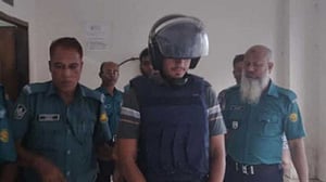 ডিবি কর্মকর্তা ইফতেখার মাহমুদ ৩ দিনের রিমান্ডে