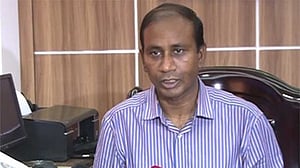সাবেক এসবি প্রধানের কক্ষ থেকে ২৫ কোটি টাকা ‘লুট’, তদন্তে কমিটি