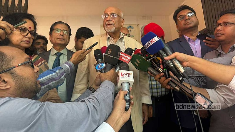 ‘অসহায় ও বাধ্য হয়ে’ প্রাক্কলন করতেন কর্মকর্তারা: দেবপ্রিয়