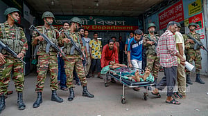 চিকিৎসক শূন্য ঢাকা মেডিকেল