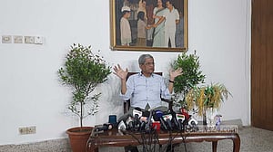 খালেদার শারীরিক অবস্থার কথা জানালেন ফখরুল