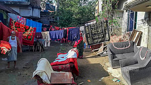 বন্যার পানি নেমেছে, ঘুরে দাঁড়ানোর লড়াই