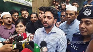 পার্বত্য চট্টগ্রামের কোথাও ইন্টারনেট বন্ধ করা হয়নি: উপদেষ্টা নাহিদ