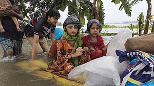 বন্যার্তদের সহায়তায় আরও ১০ লাখ ডলার দিচ্ছে জাপান