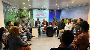 জুলাই গণঅভ্যুত্থান নিয়ে প্যারিসে কবিতাপাঠ