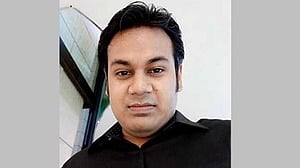 শুকনো পুকুরে ‘মাছ চাষ’: পুঁজিবাজারের কোম্পানি এমডিকে কোটি টাকা জরিমানা