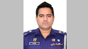 গ্রেপ্তার অতিরিক্ত পুলিশ সুপার আব্দুল্লাহিল কাফী সাময়িক বরখাস্ত