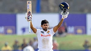 অপ্রতিরোধ্য কামিন্দুর আরেকটি সেঞ্চুরিতে তিনশ ছাড়িয়ে শ্রীলঙ্কা