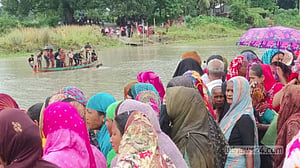 সাঁতার শেখাতে গিয়ে নিখোঁজ বাবা-মেয়ে: লাশ মিলল ২৪ ঘণ্টা পর