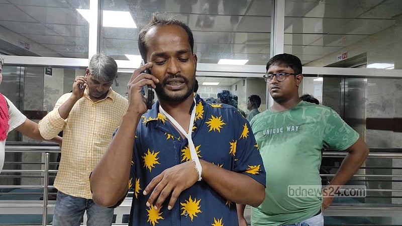 নারায়ণগঞ্জে দেশটিভির সাংবাদিককে মারধর