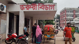 কভার্ডভ্যানের সঙ্গে সংঘর্ষ, প্রাণ গেল ২ বাইক আরোহীর