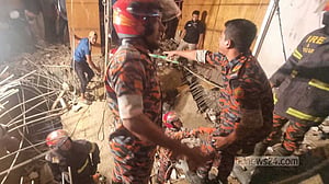 নোয়াখালীতে হাসপাতালের পানির ট্যাংক বিস্ফোরণে আহত ৭